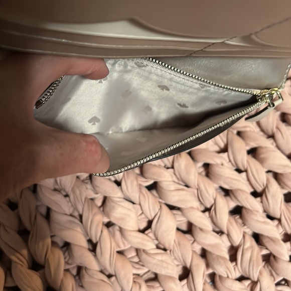 Excellent condition Kate Spade wallet! - Picture 4 of 7